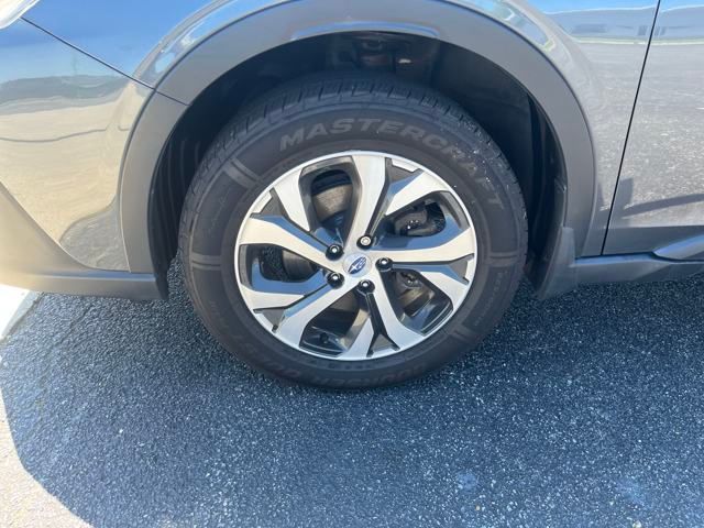 2021 Subaru Outback Limited - Photo 9