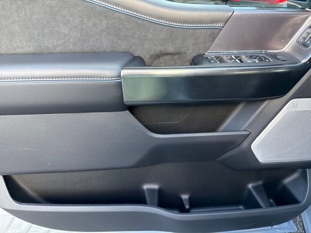 2026 Ford F-250 Super Duty Platinum - Photo 11