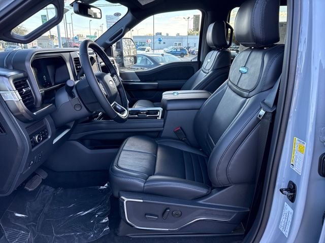 2026 Ford F-250 Super Duty Platinum - Photo 10