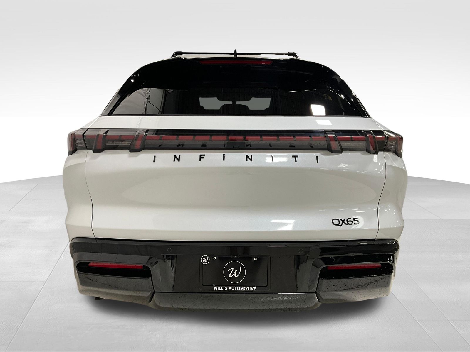 View vehicle photo 5