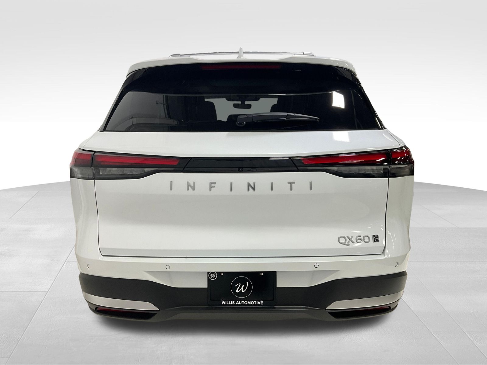 View vehicle photo 4