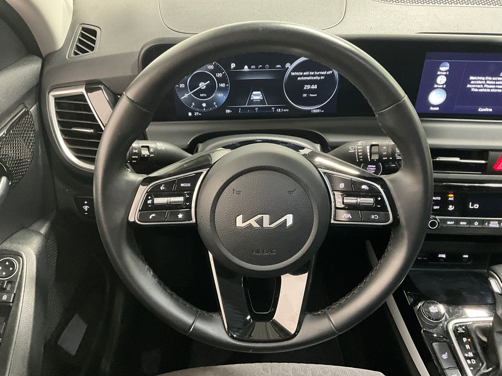 2024 Kia Seltos S photo 2