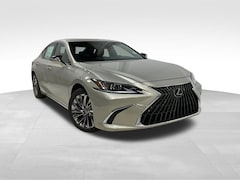 2025 LEXUS ES 300h LUXURY SEDAN