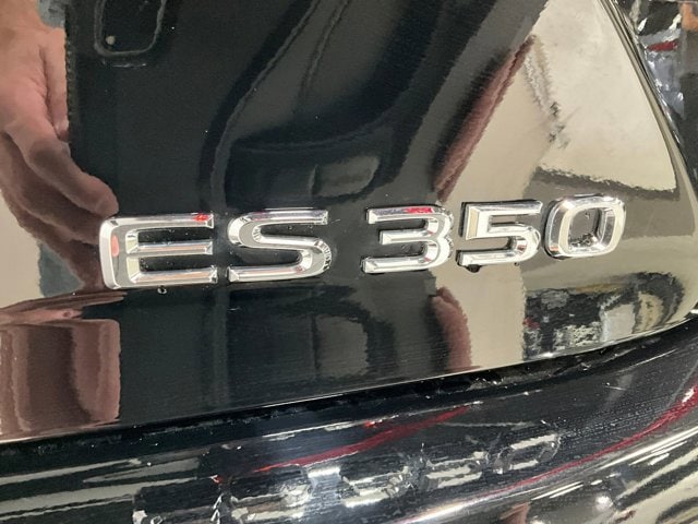 Image 7 of Used 2017 LexusES