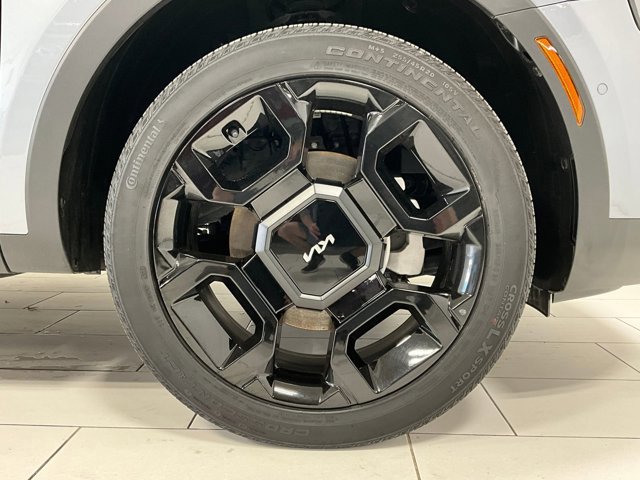 Image 8 of Used 2024 KiaSorento