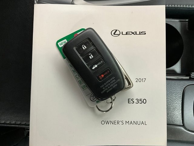 Image 10 of Used 2017 LexusES