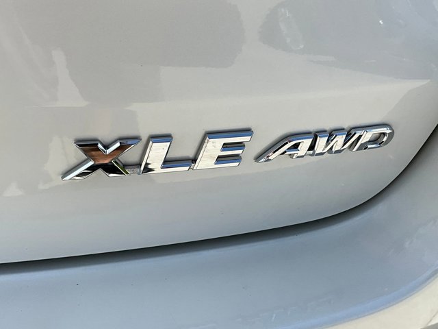 Image 7 of Used 2017 ToyotaHighlander