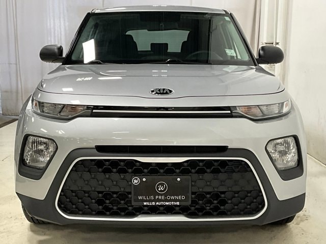 Used 2020 Kia Soul LX with VIN KNDJ22AU6L7050599 for sale in Des Moines, IA