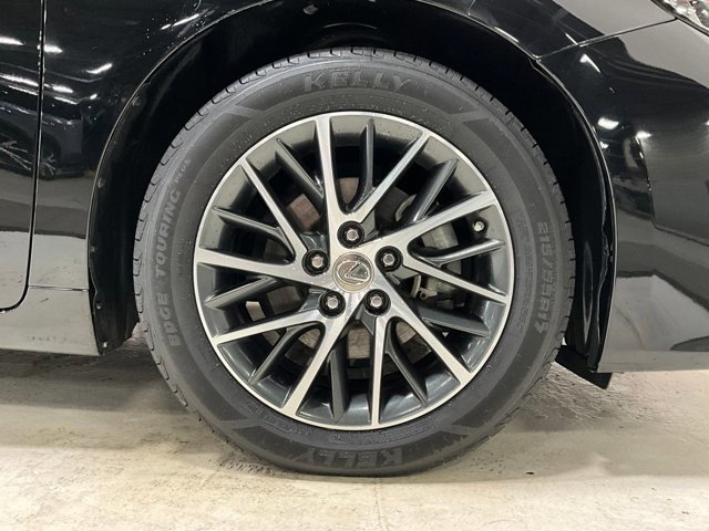 Image 8 of Used 2017 LexusES