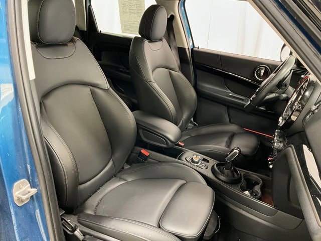 Image 2 of 2020 MINI