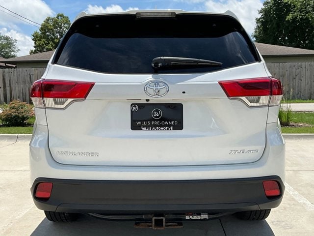 Image 3 of Used 2017 ToyotaHighlander