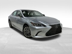2025 LEXUS ES 300h LUXURY SEDAN