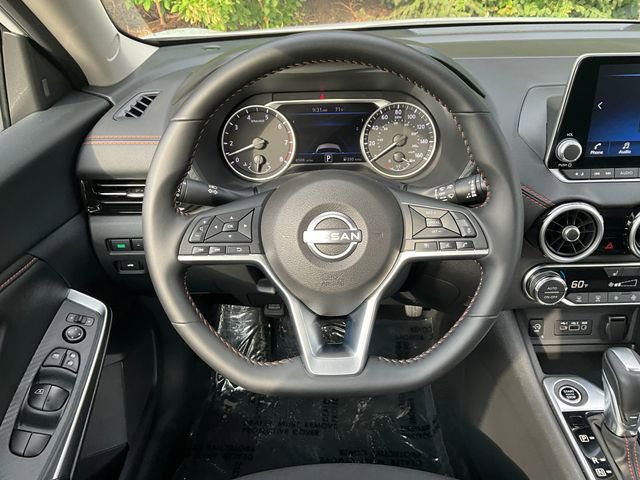 2025 Nissan Sentra SR photo 3