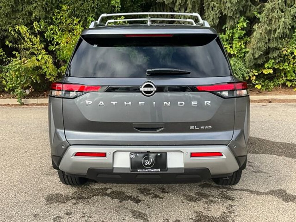 New 2025 Nissan Pathfinder SL SUV
