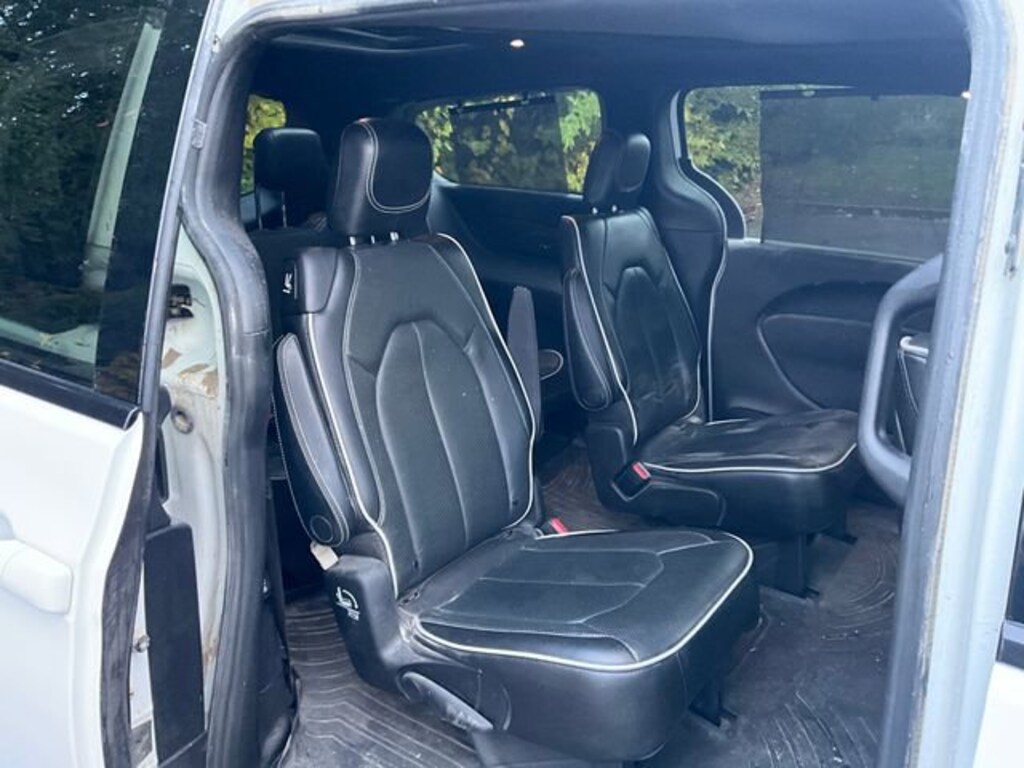 Used 2021 Chrysler Pacifica Limited Van Passenger Van