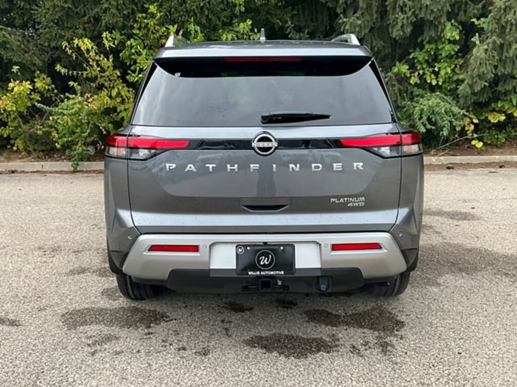 New 2025 Nissan Pathfinder Platinum SUV