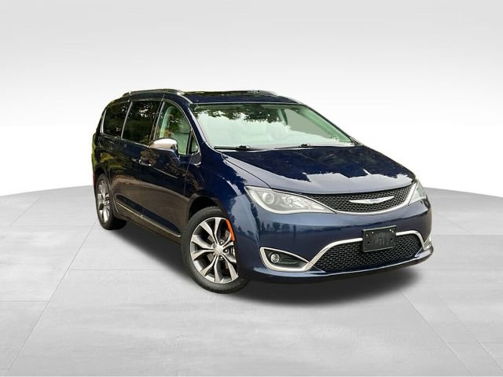 Used 2017 Chrysler Pacifica Limited Van