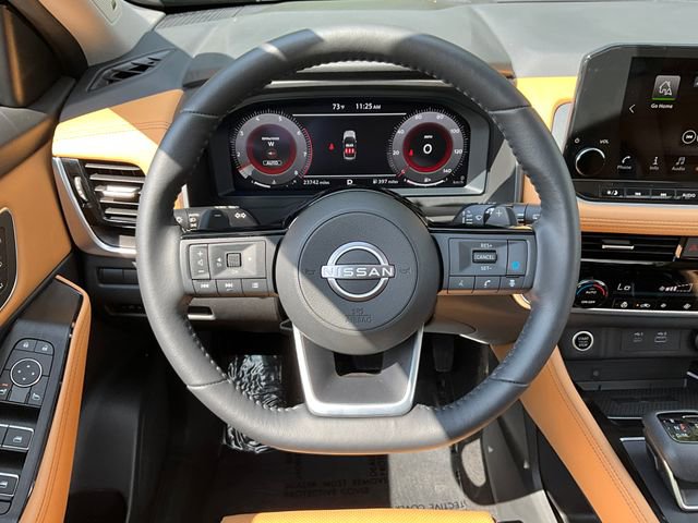 2023 Nissan Rogue Platinum photo 4