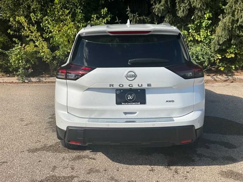 New 2026 Nissan Rogue SV SUV
