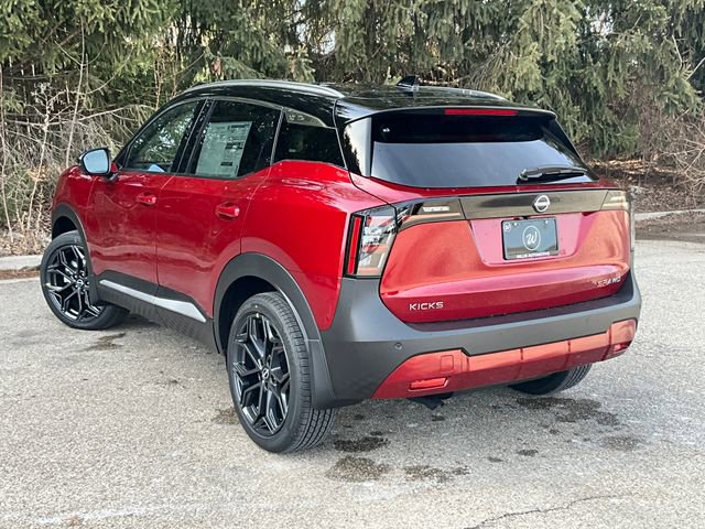 2025 Nissan Kicks SR photo 3