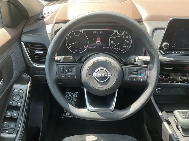 2023 Nissan Rogue SV photo 4