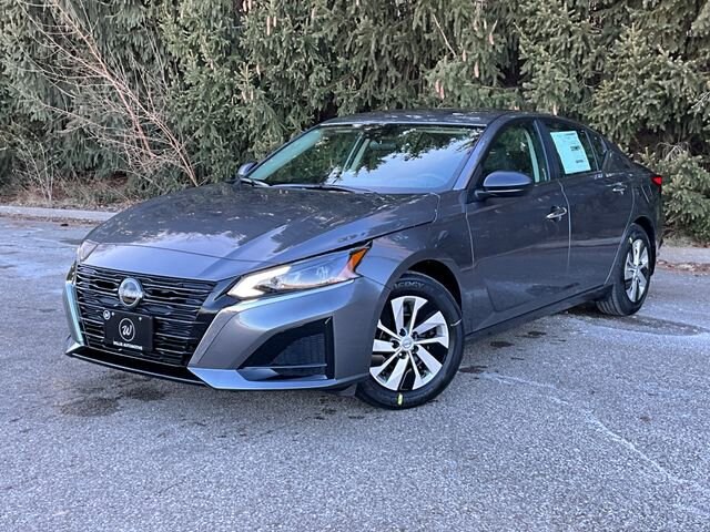 2025 Nissan Altima S photo 2