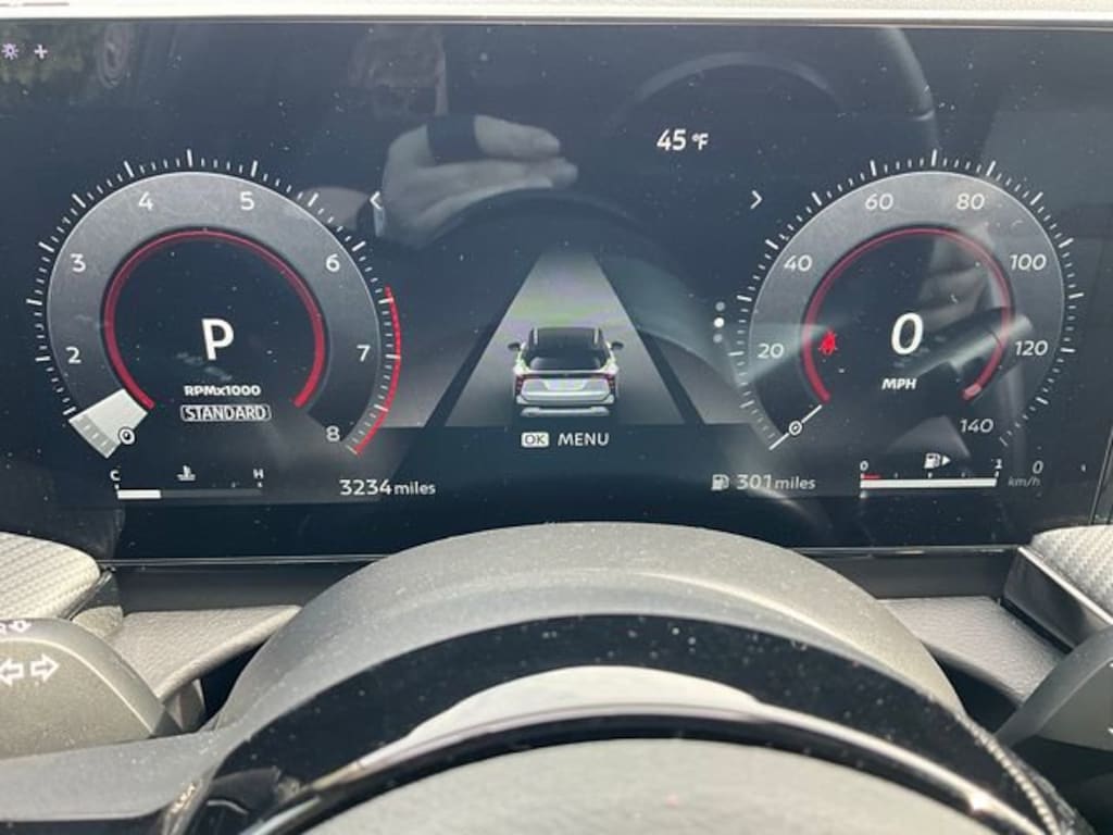 Used 2025 Nissan Kicks SR SUV