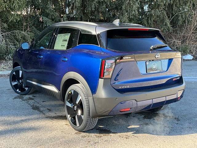 2025 Nissan Kicks SR photo 3