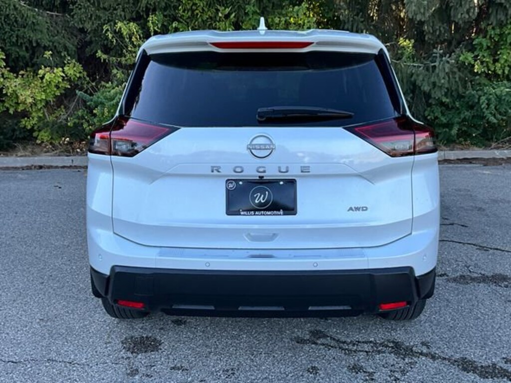 New 2026 Nissan Rogue SV SUV
