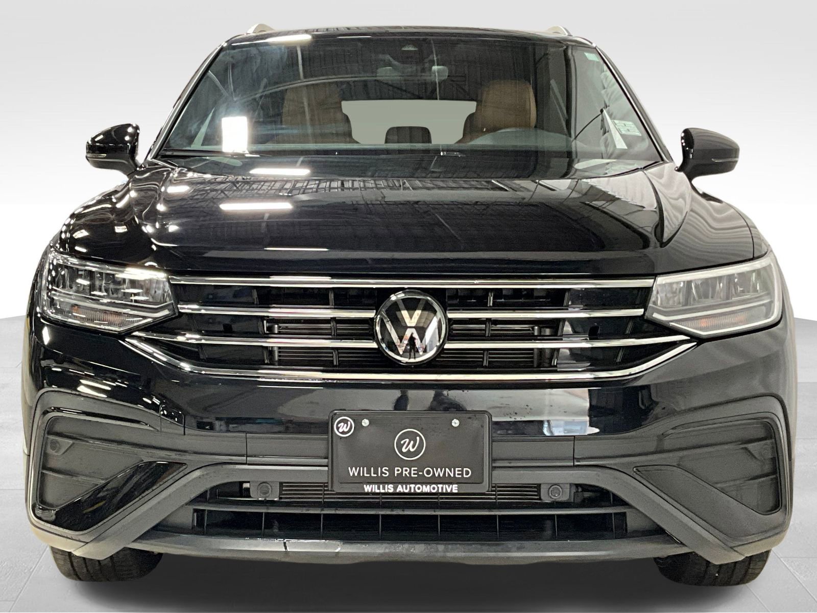 2024 Volkswagen Tiguan SE Wolfsburg Edition photo 2