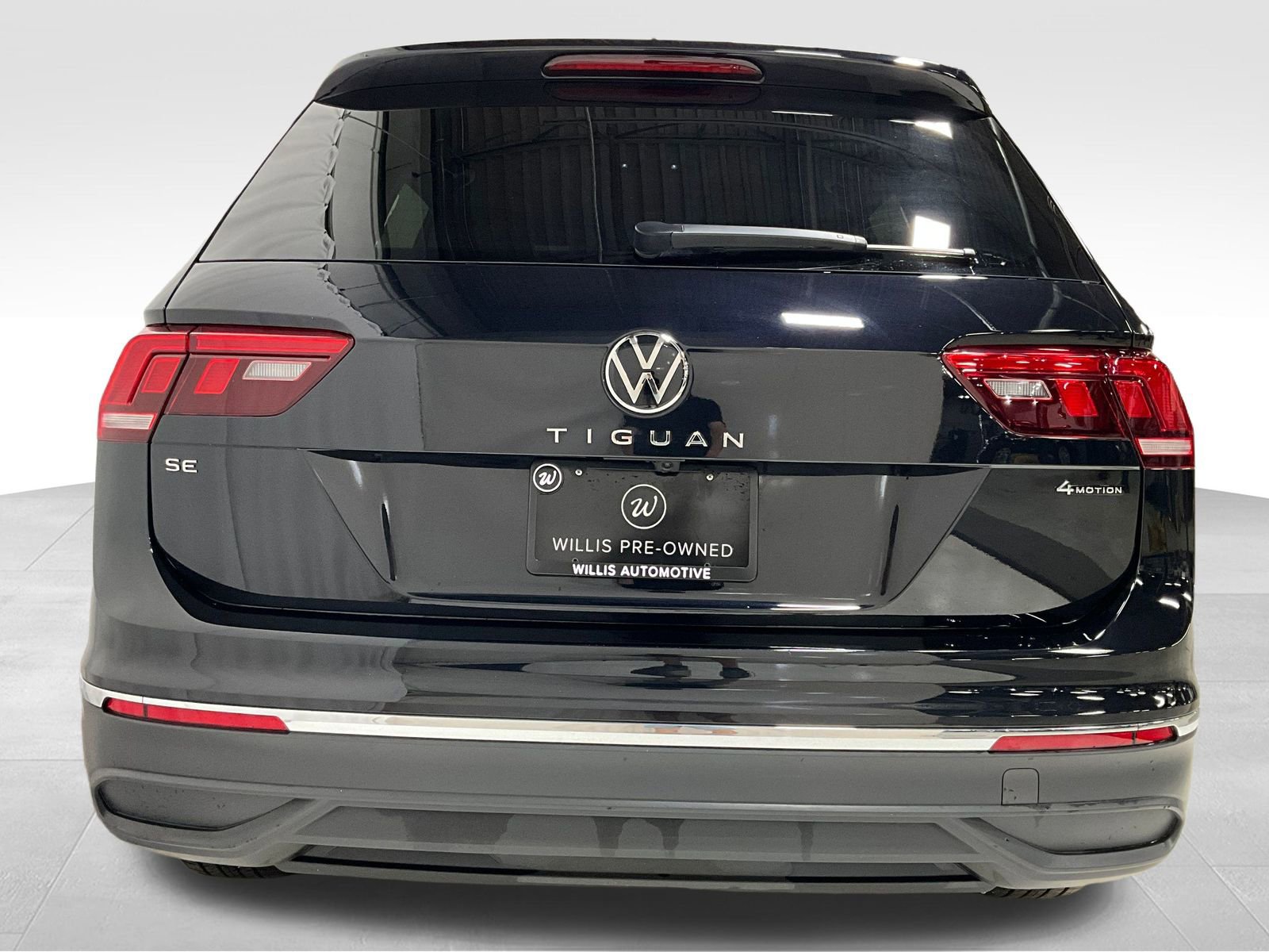 2024 Volkswagen Tiguan SE Wolfsburg Edition photo 3