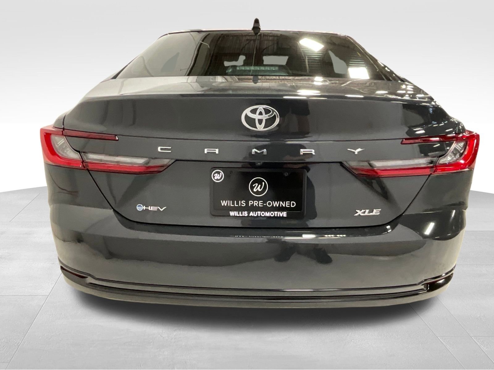 2025 Toyota Camry XLE photo 3
