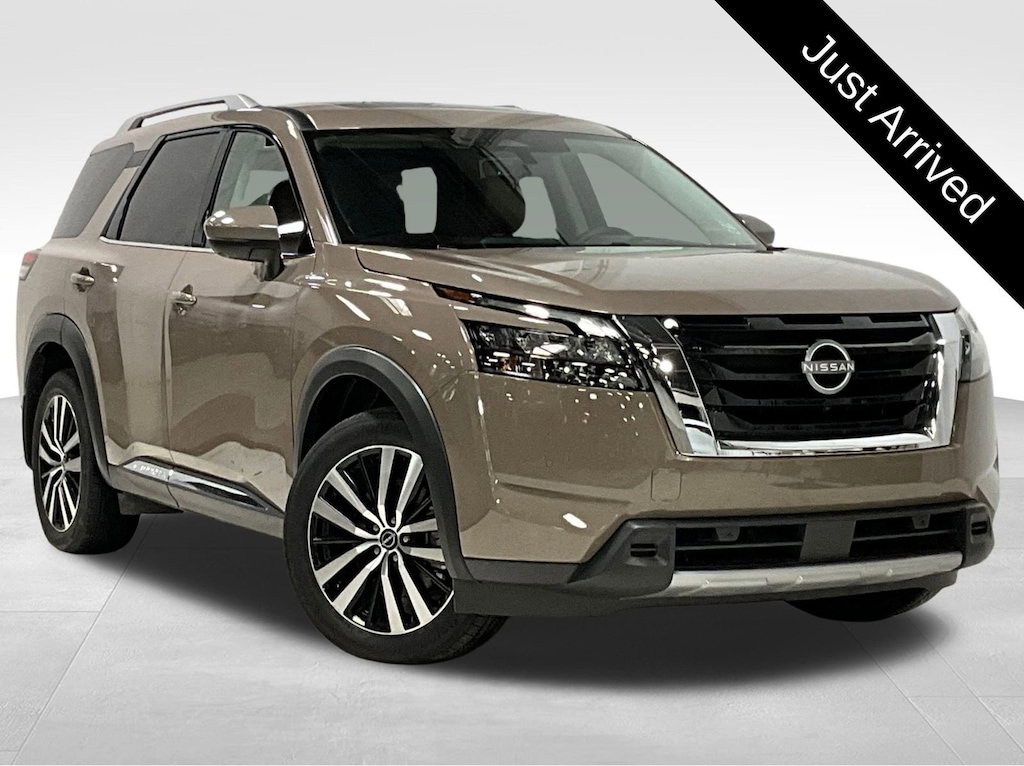 Used 2025 Nissan Pathfinder Platinum Platinum 4WD