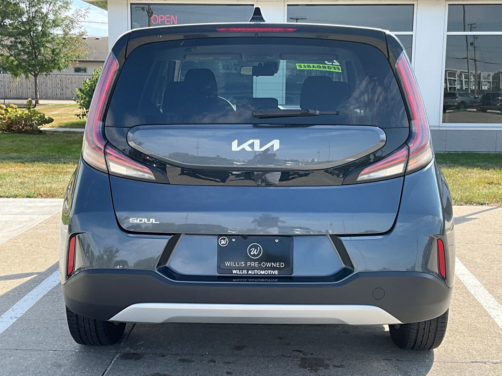 2023 Kia Soul LX photo 3