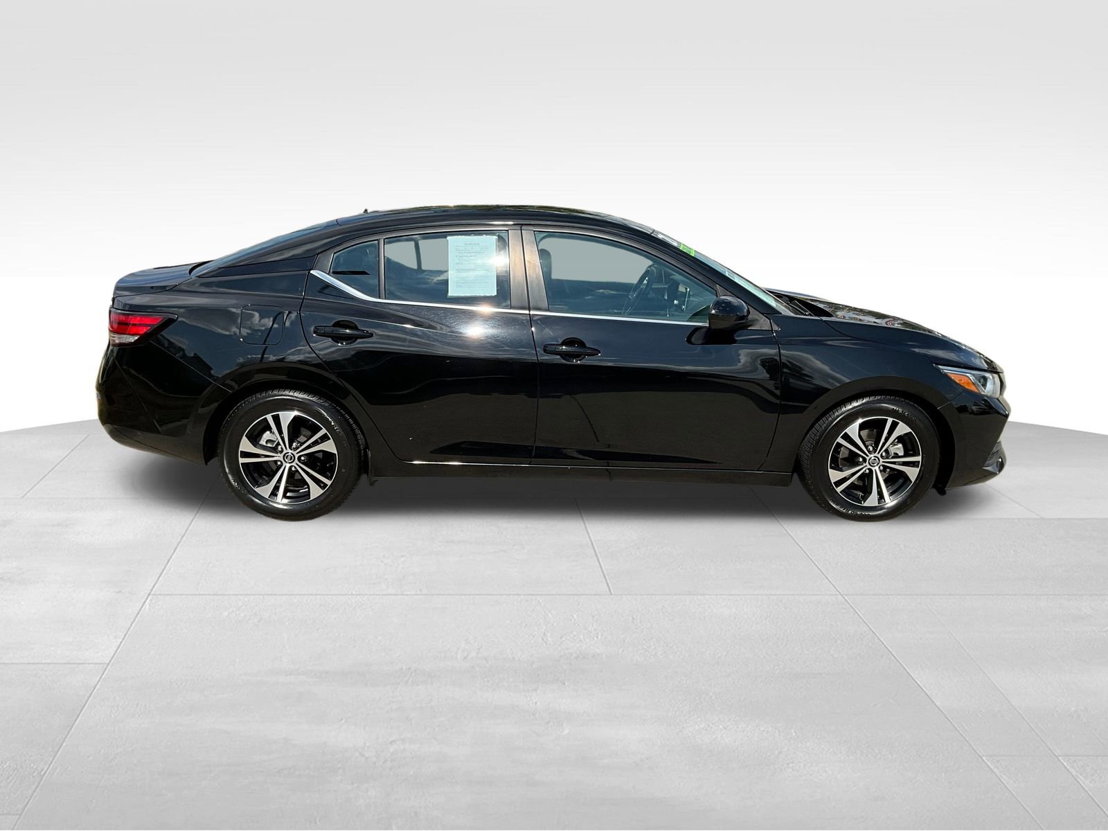 2021 Nissan Sentra SV photo 3