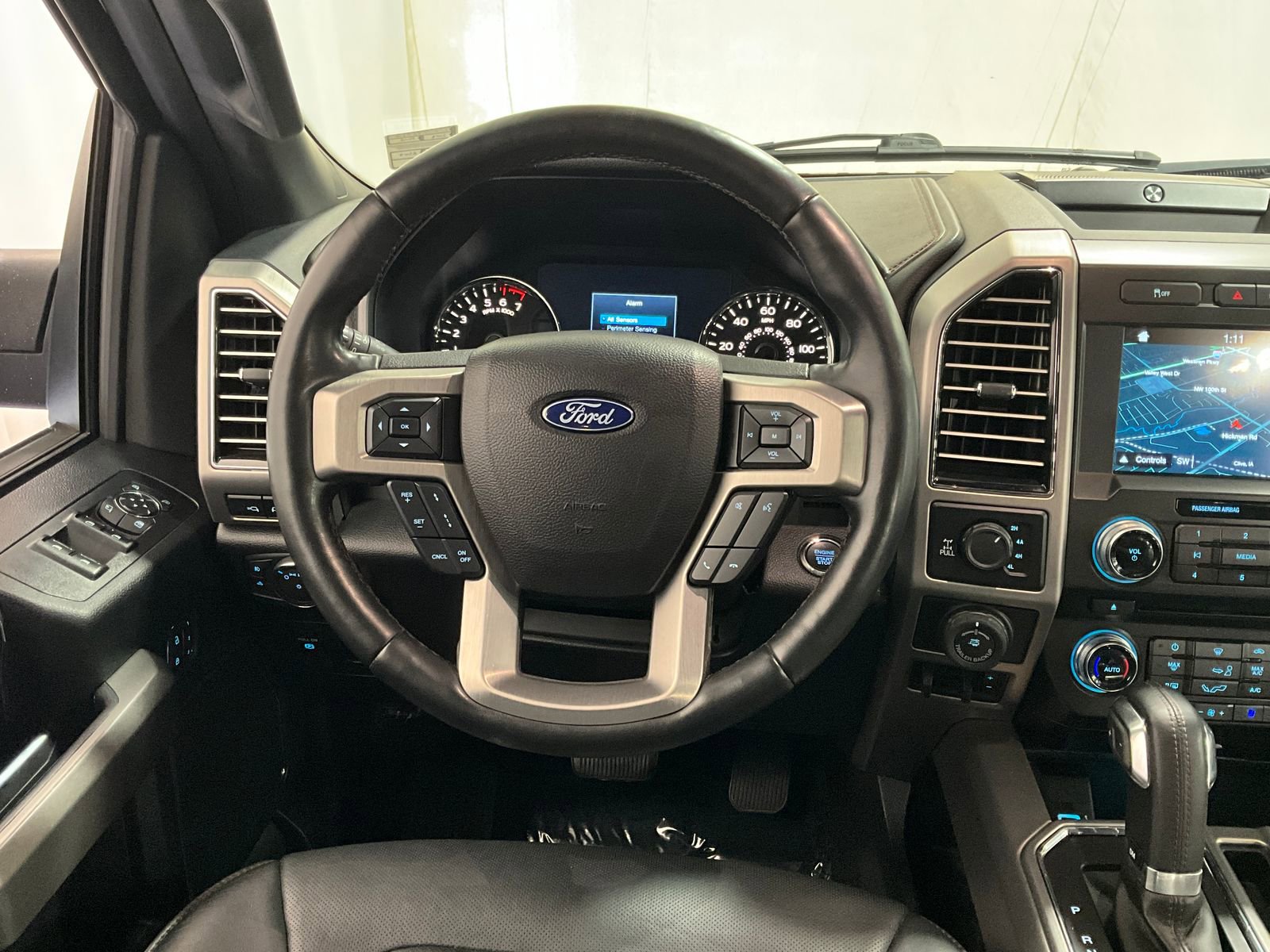 2018 Ford F-150 Platinum photo 4