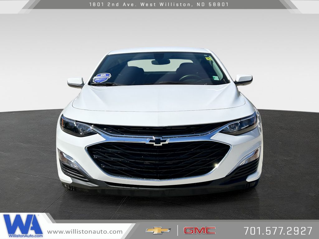 Used 2022 Chevrolet Malibu RS with VIN 1G1ZG5ST3NF196827 for sale in Williston, ND