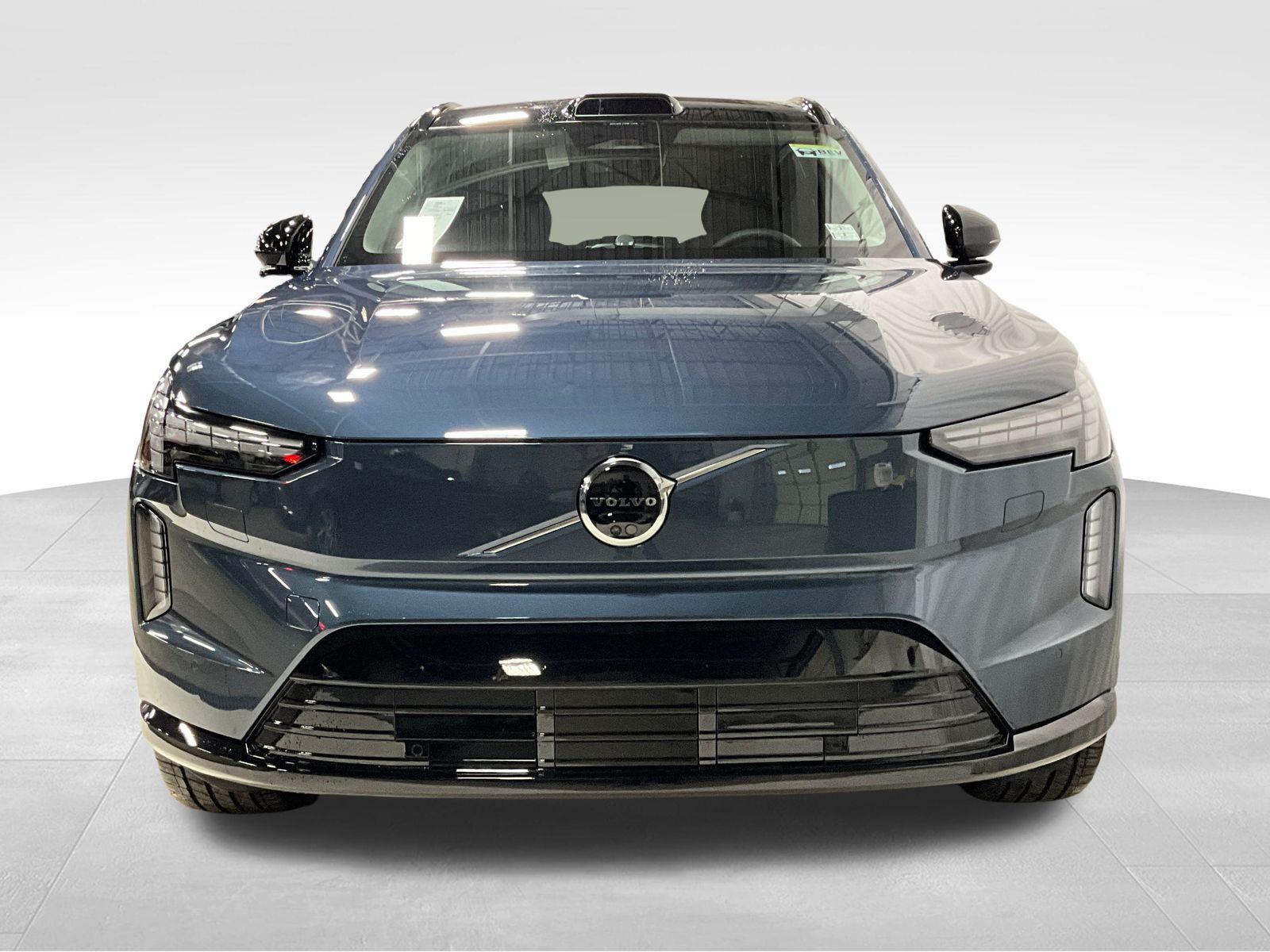 2025 Volvo EX90 Twin Motor Performance Ultra photo 2