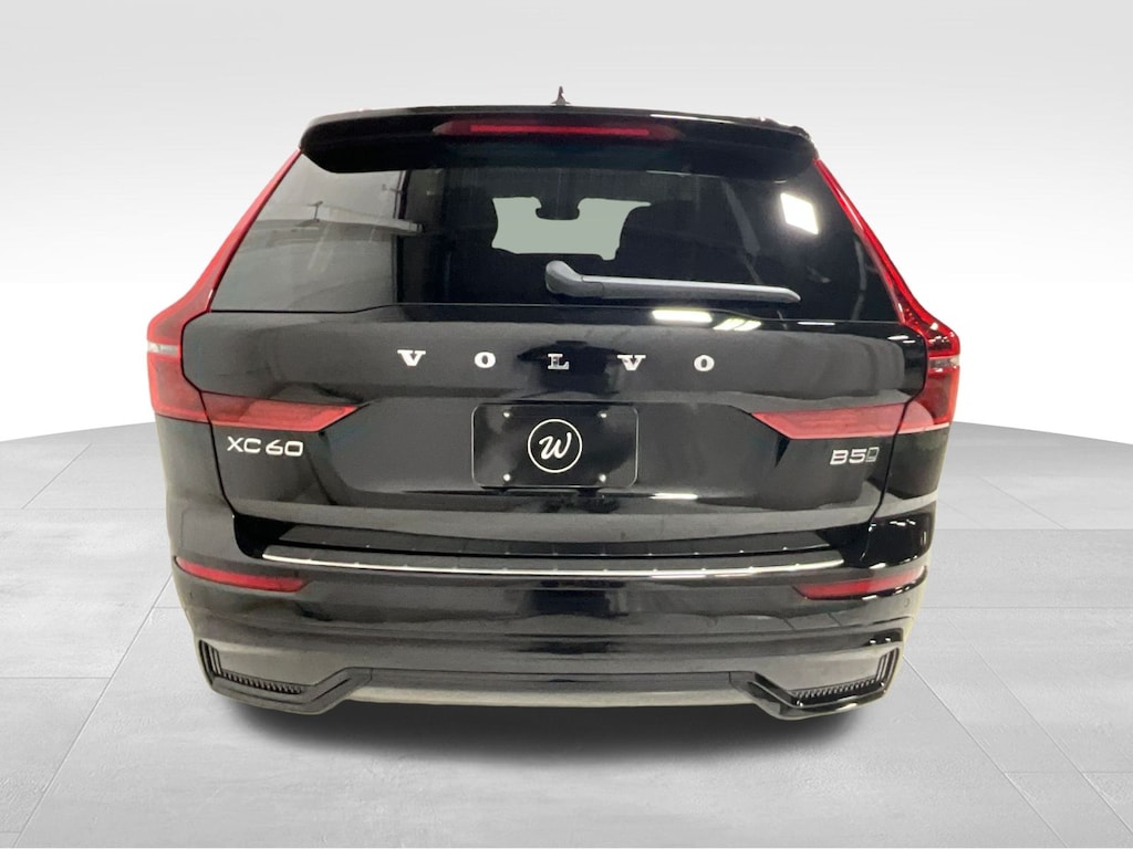 New 2026 Volvo XC60 B5 Plus SUV