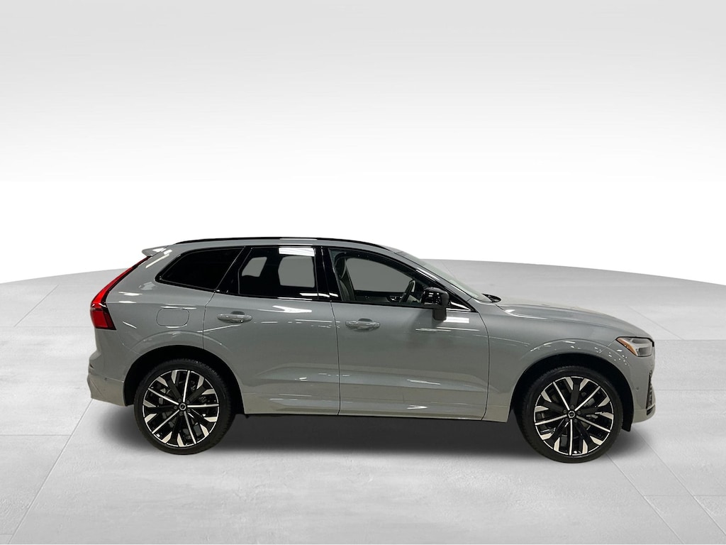 New 2026 Volvo XC60 plug-in hybrid T8 Ultra SUV