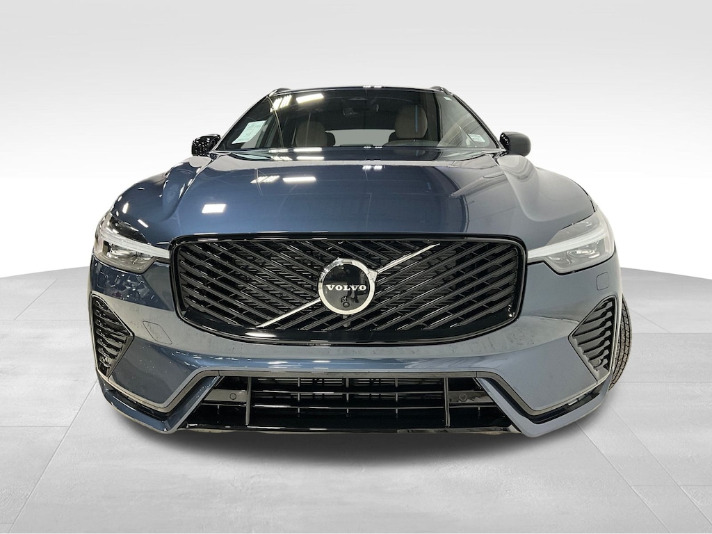 New 2026 Volvo XC60 B5 Plus SUV