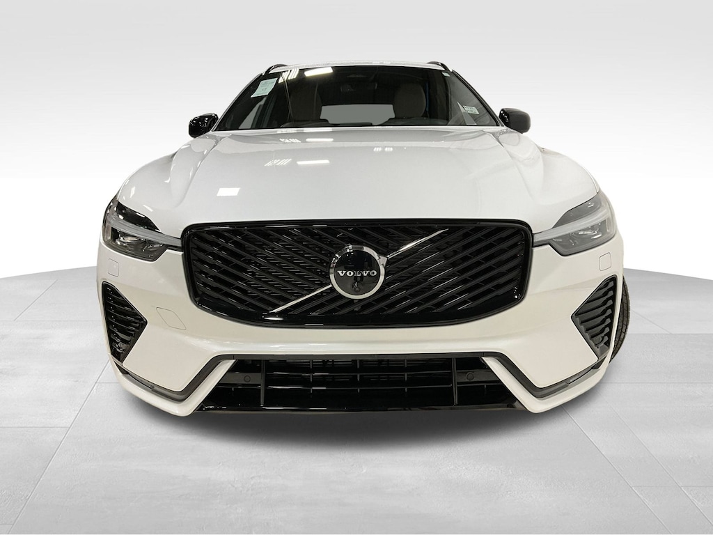 New 2026 Volvo XC60 B5 Plus SUV