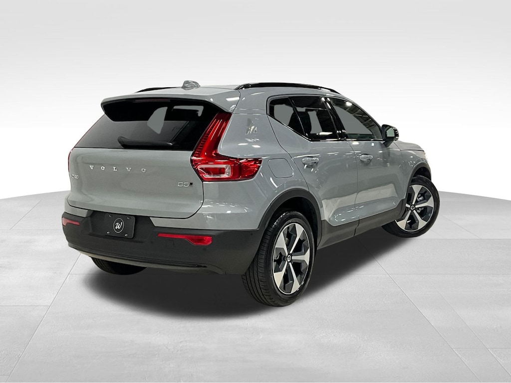 New 2026 Volvo XC40 B5 Plus SUV