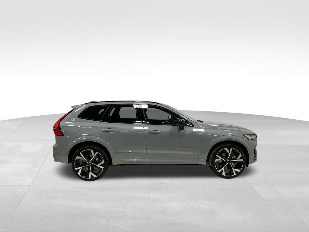 New 2026 Volvo XC60 B5 Ultra SUV