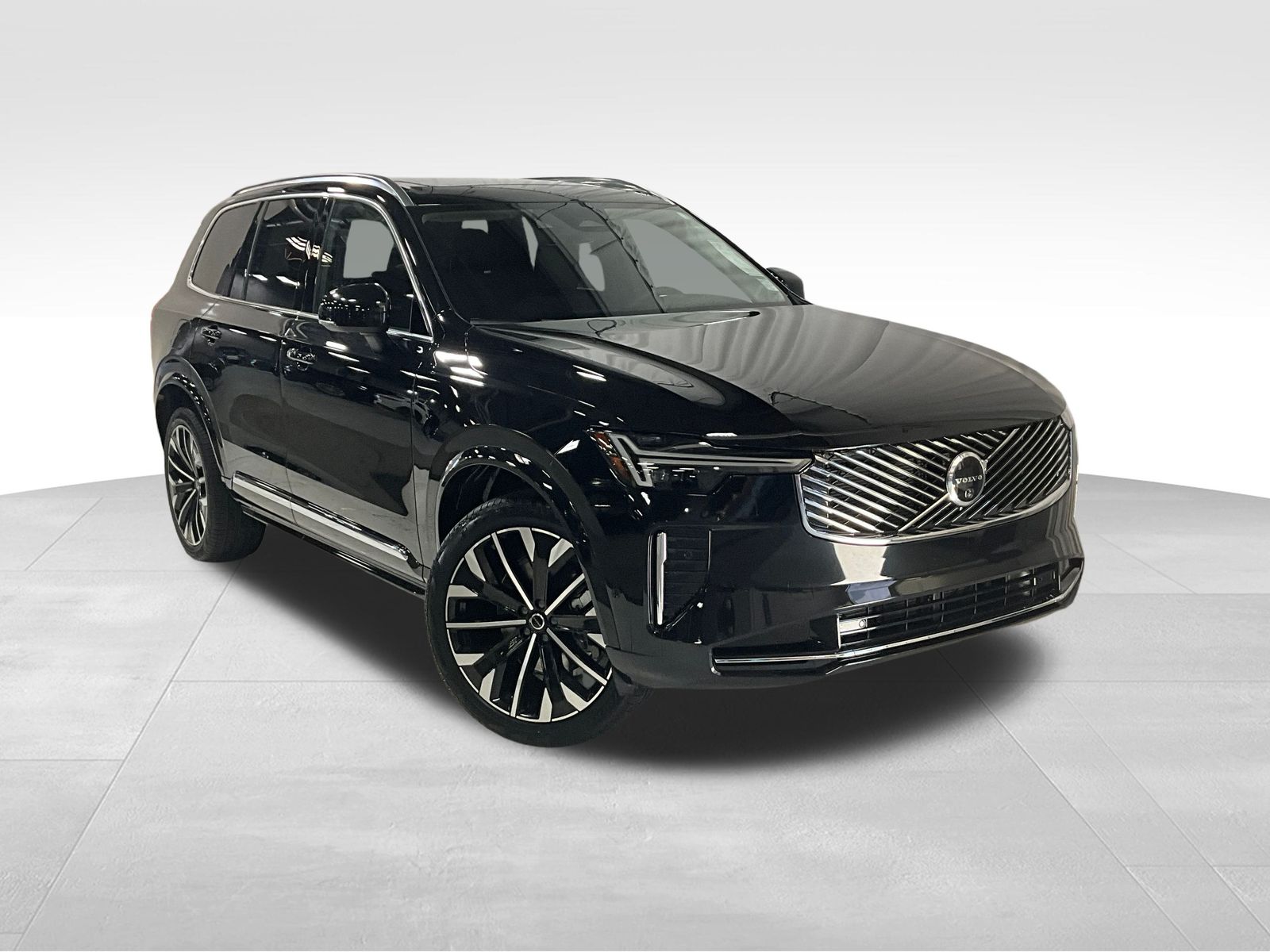 2026 Volvo XC90 Plus's photo