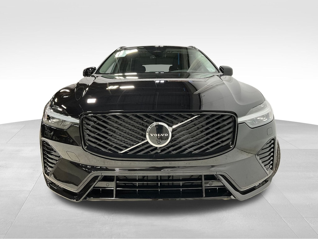 New 2026 Volvo XC60 B5 Plus SUV