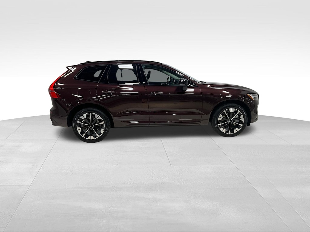 New 2026 Volvo XC60 plug-in hybrid T8 Plus SUV