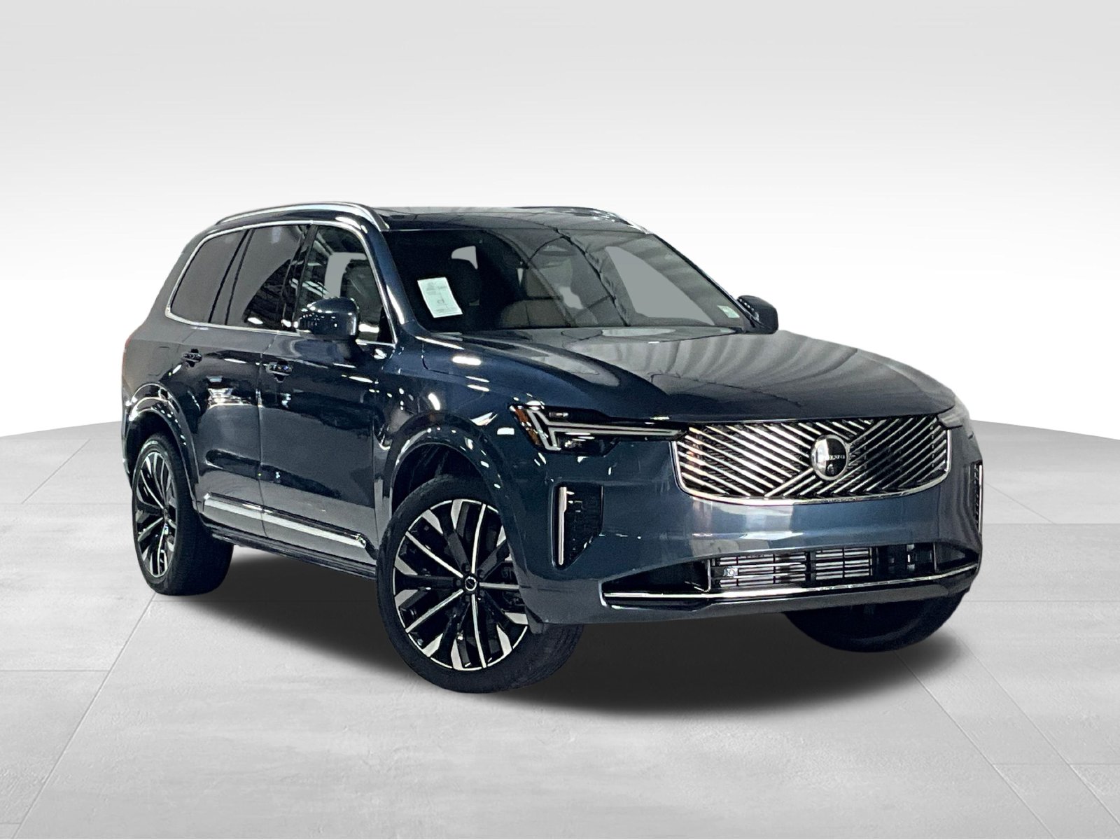  Volvo XC90 plug-in hybrid