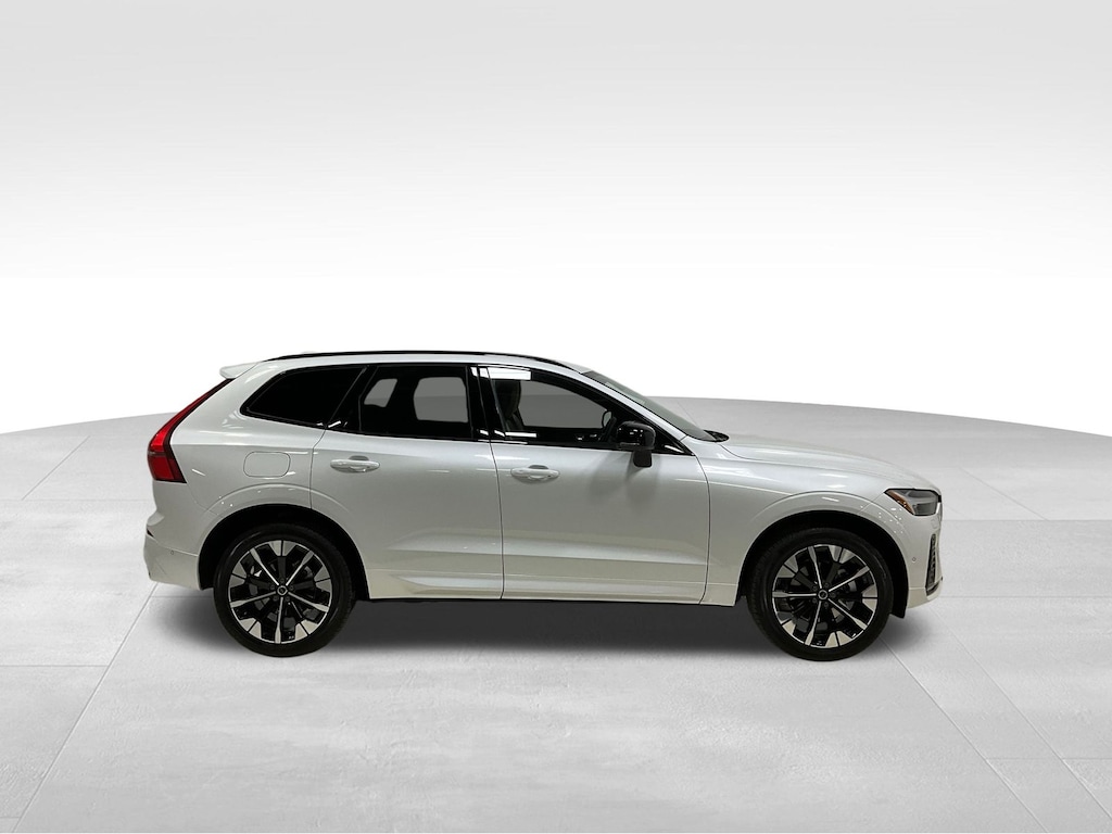 New 2026 Volvo XC60 B5 Plus SUV