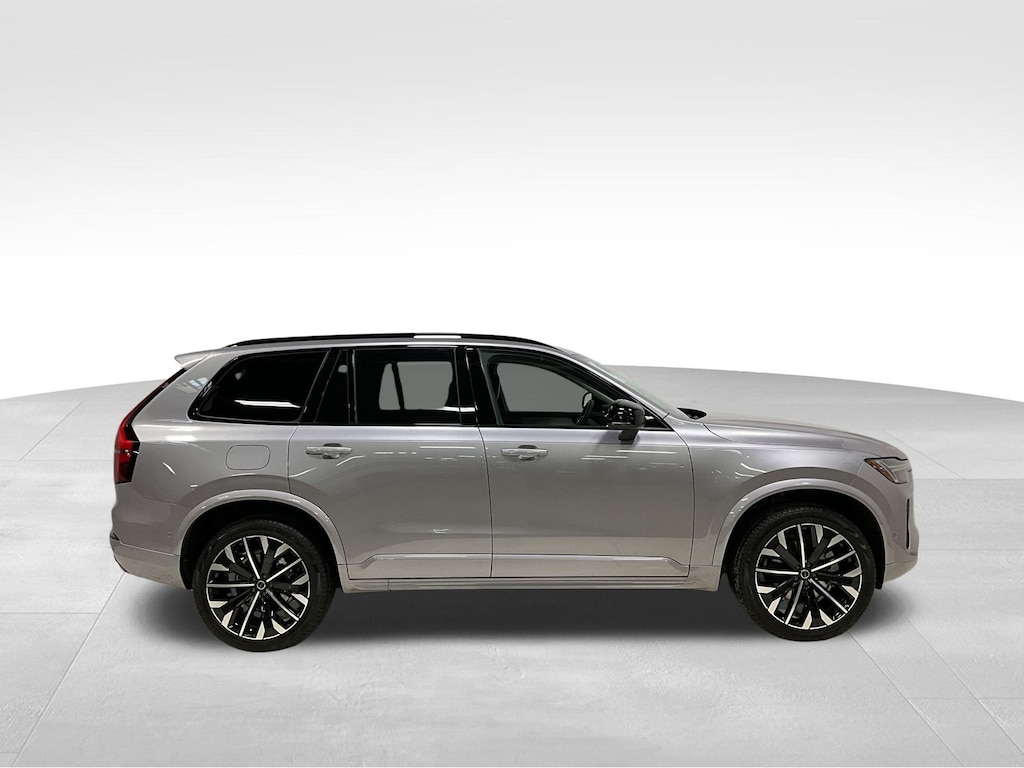 New 2026 Volvo XC90 B6 Ultra Dark Theme 6-Seater SUV